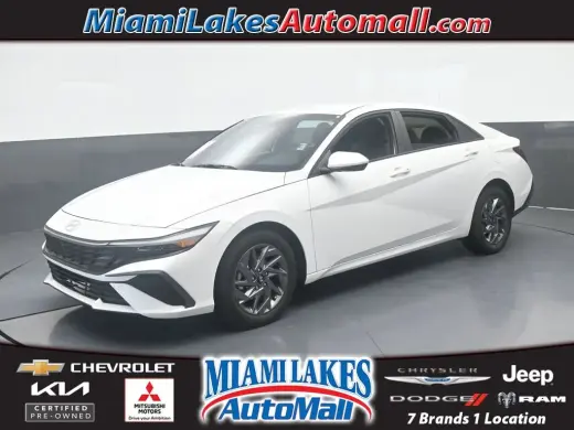 Hyundai ELANTRA 2024 SEL Sedán de 4 puertas
