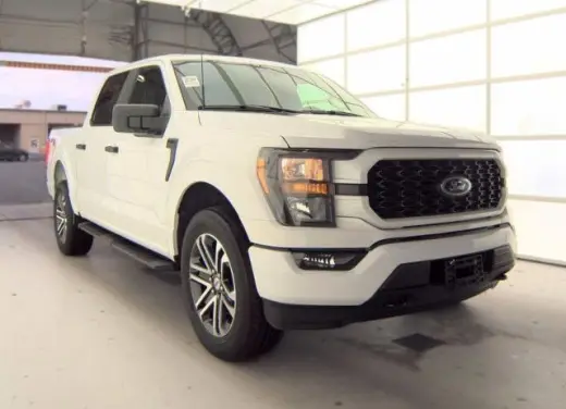 Ford F-150 2023 4x4 XL 4dr SuperCrew 5.5 ft. SB