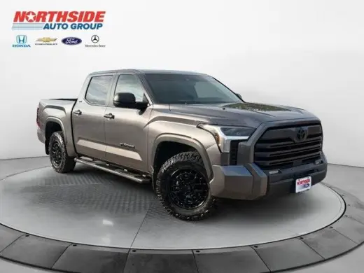 Toyota Tundra 2025 4x4 SR5 4dr CrewMax Cab Pickup SB