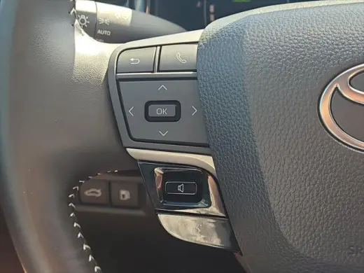 Toyota Camry 2025 SE Sedán de 4 puertas