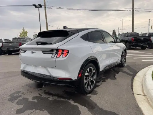 Ford Mustang Mach-E 2021 AWD Premium 4dr SUV