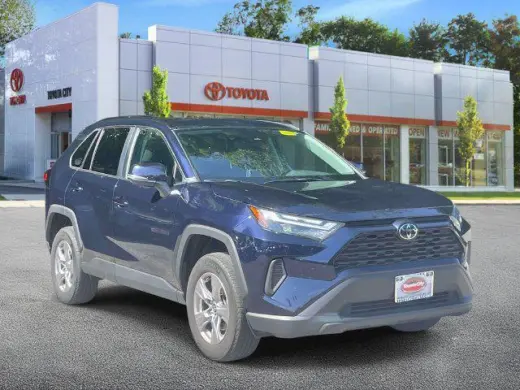 Toyota RAV4 2025 AWD XLE 4p SUV