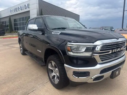 Ram 1500 2020 4x2 Laramie 4dr Crew Cab 5.6 ft. SB Camioneta
