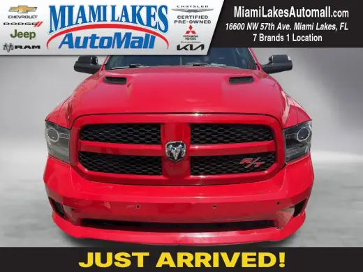 Ram 1500 2017 4x2 Sport 4p Cab de Tripulante 5.5 ft. CB Camioneta