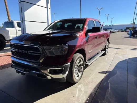 Ram 1500 2022 4x4 Big Horn 4p Puerta de carga cabina de tripulación grande 5.6 ft. SB Camioneta