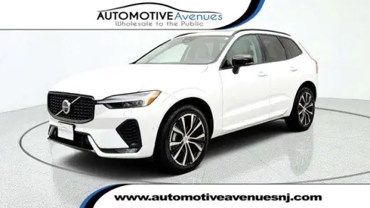 Volvo XC60 2024 AWD B5 Plus Dark Theme 4dr SUV