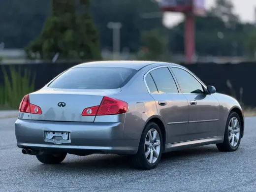 INFINITI G35 2006 4 Sedán con Automático
