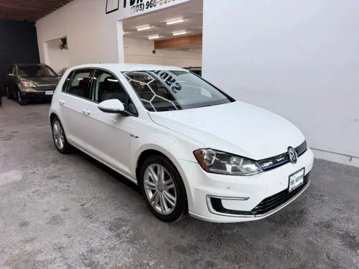 2015 Volkswagen E-GOLF