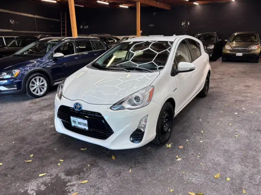 2016 Toyota PRIUS C