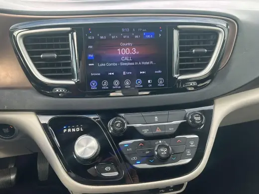 Chrysler Pacifica 2017 Touring 4 puertas Miniván