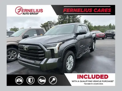 Toyota Tundra 2023 4x4 SR5 4dr CrewMax Cab Pickup SB