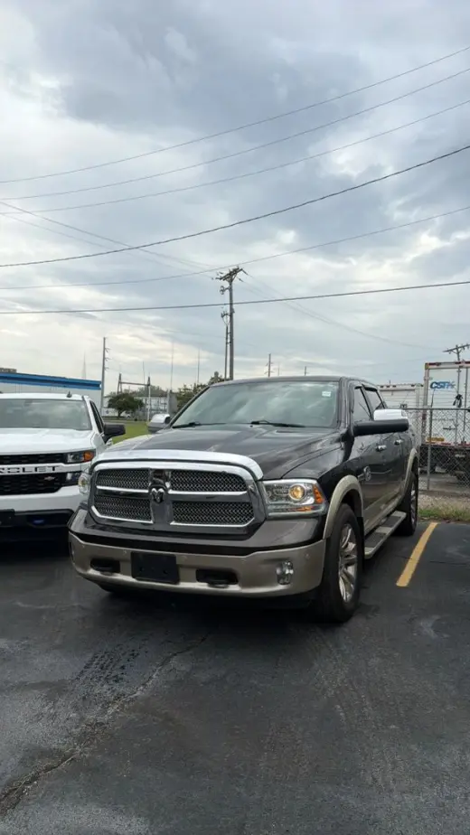2016 RAM 1500 CREW CAB