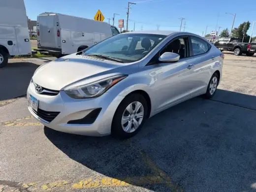 Hyundai ELANTRA 2016 SE 4 puertas Sedán 6M (EE. UU.)