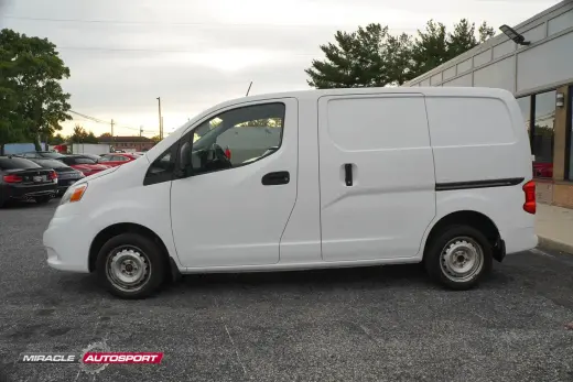 2021 NISSAN NV200