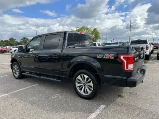 Ford F-150 2017 4x2 XL 4puertas SuperCrew 5.5 pies. SB