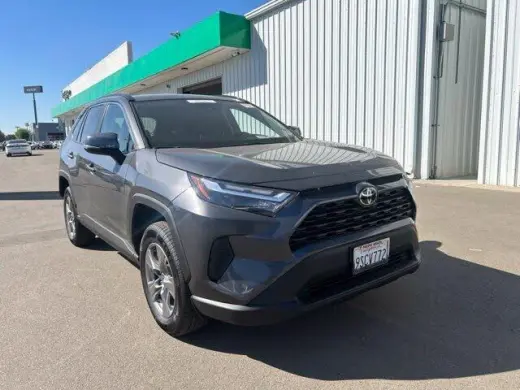 Toyota RAV4 2025 XLE 4dr SUV