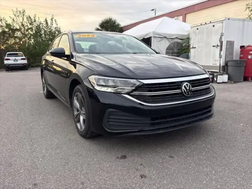 Volkswagen Jetta 2024 SE 4dr Sedán