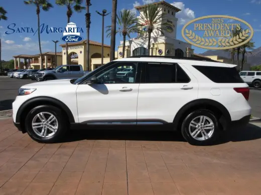 Ford Explorer 2023 XLT SUV de 4 puertas