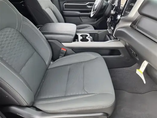 Ram 1500 2025 4x4 Big Horn 4p Cabina Extendida 5.6 pies S Pickup