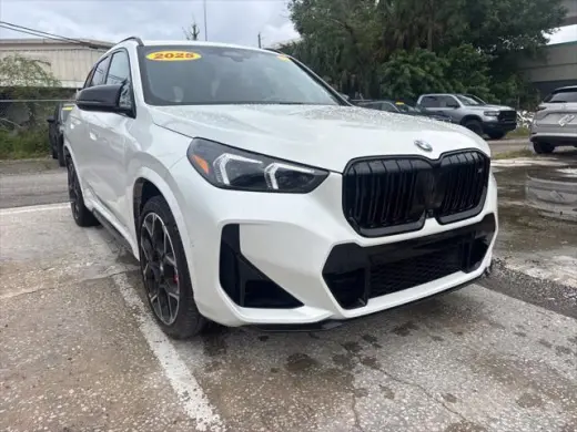 Vehículo Deportivo de Actividad BMW X1 2025 AWD M35i 4dr