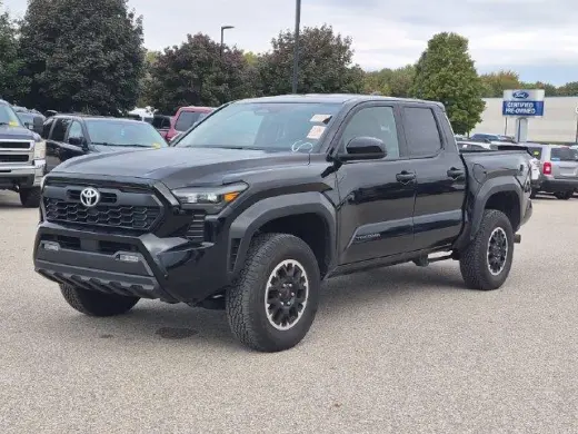 Toyota Tacoma 2025 4x4 SR5 4p Doble Cabina Doble 6.1 ft LB