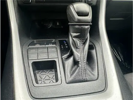 Toyota RAV4 2020 AWD XLE 4dr SUV
