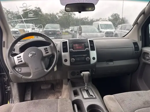 Nissan Frontier 2018 4x2 SV 4dr Crew Cab 5 ft. SB 5A