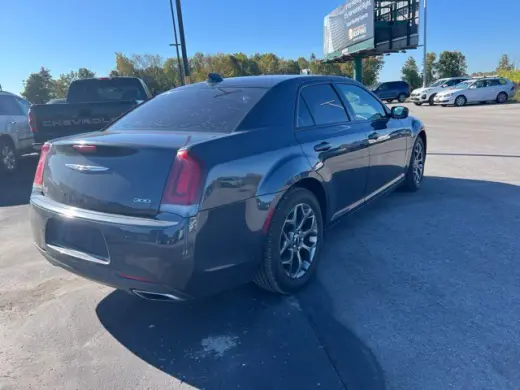 2018 Chrysler 300