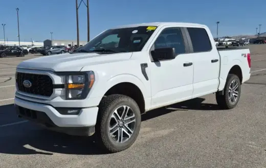 Ford F-150 2023 4x4 XL 4dr SuperCrew 5.5 ft. SB