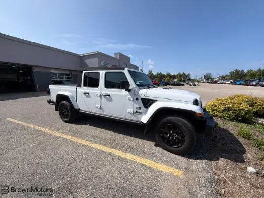 Jeep Gladiator 2023 4x4 Sport 4puerta Cabina Larga 5.0 ft. SB