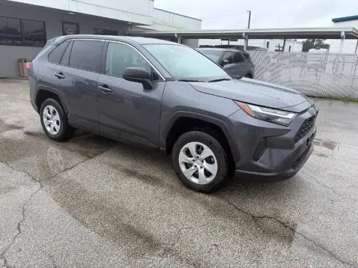 Toyota RAV4 2025 LE SUV de 4 puertas