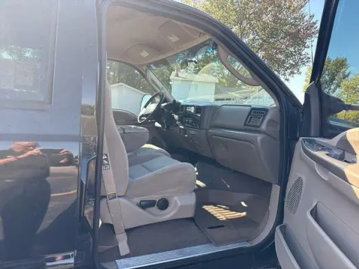 Ford F-250 Super Duty 2003 4dr Crew Cab XLT 4WD SB