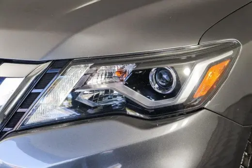 Nissan Pathfinder 2020 SV SUV de 4 puertas