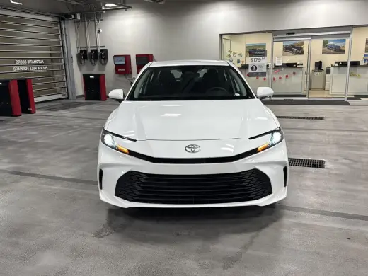 Toyota Camry 2026 LE 4p Sedan