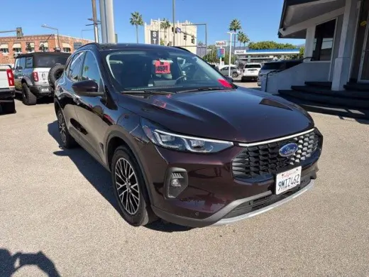 Ford Escape Híbrido Enchufable 2023 Base 4dr SUV