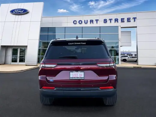 Jeep Grand Cherokee 2024 4x4 Laredo 4dr SUV