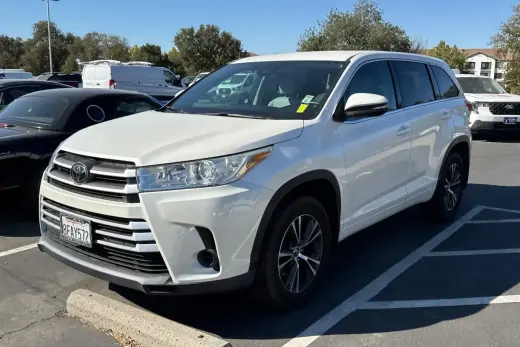 Toyota Highlander 2018 AWD LE SUV de 4 puertas