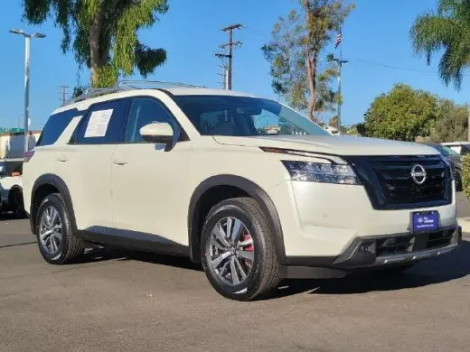 Nissan Pathfinder 2023 SL 4 SUV