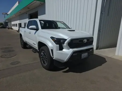 Toyota Tacoma 2024 4x2 TRD Sport 4dr Double Cab 5.0 ft SB