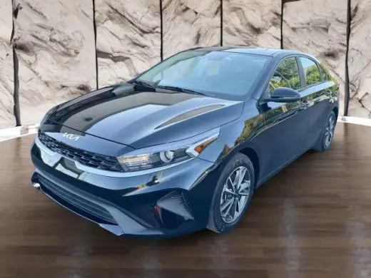 Forte Kia 2023 LXS sedán 4 puertas