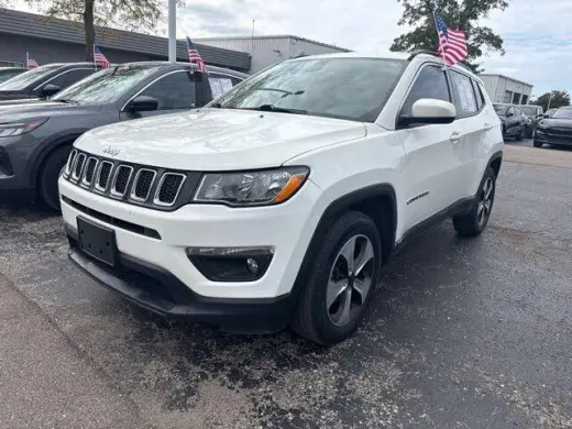 Jeep Compass 2017 4x4 Latitude 4dr SUV (versión media del año)