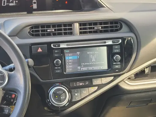 Toyota Prius c 2015 One 4dr Hatchback