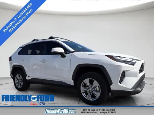SUV Toyota RAV4 Híbrido 2024 AWD XLE de 4 puertas