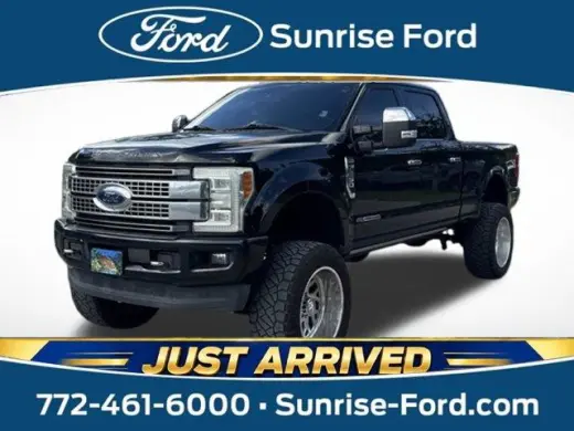 Ford F-250 Super Duty 2017 4x4 King Ranch 4dr Crew Cab 6.8 ft. SB Pickup