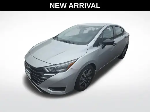 Sedán Nissan Versa 2025 S 4 puertas CVT