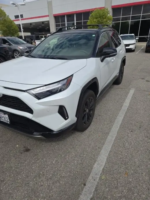 Toyota RAV4 Hybrid 2024 AWD XSE SUV 4 puertas