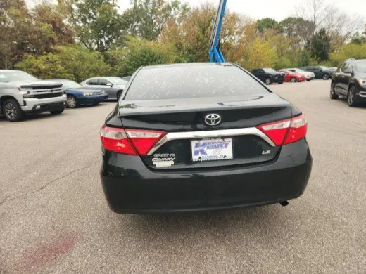 Toyota Camry 2017 LE 4dr Sedán