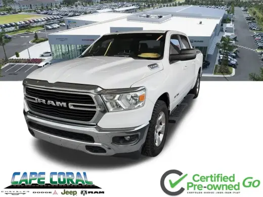 Ram 1500 2021 4x2 Big Horn Cabina de tripulación 4 puertas 5.6 ft. SB Camioneta