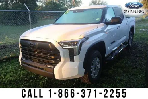 Toyota Tundra 2025 4x4 SR5 4dr CrewMax Cab Pickup SB