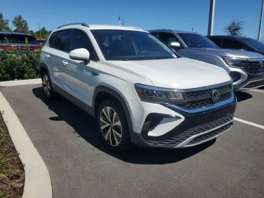 Volkswagen Taos 2023 SE SUV de 4 puertas